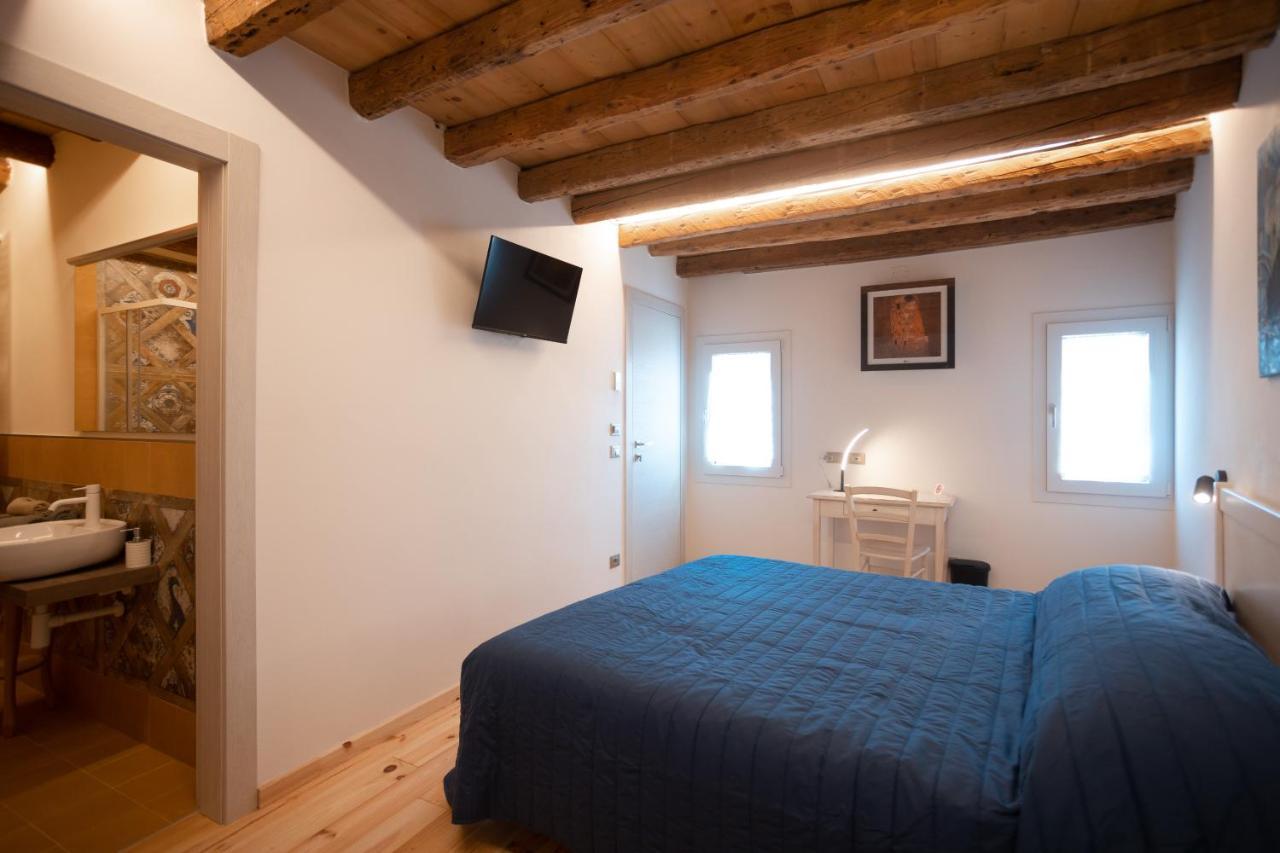 B&B Basta Bussare Кьоджа Экстерьер фото